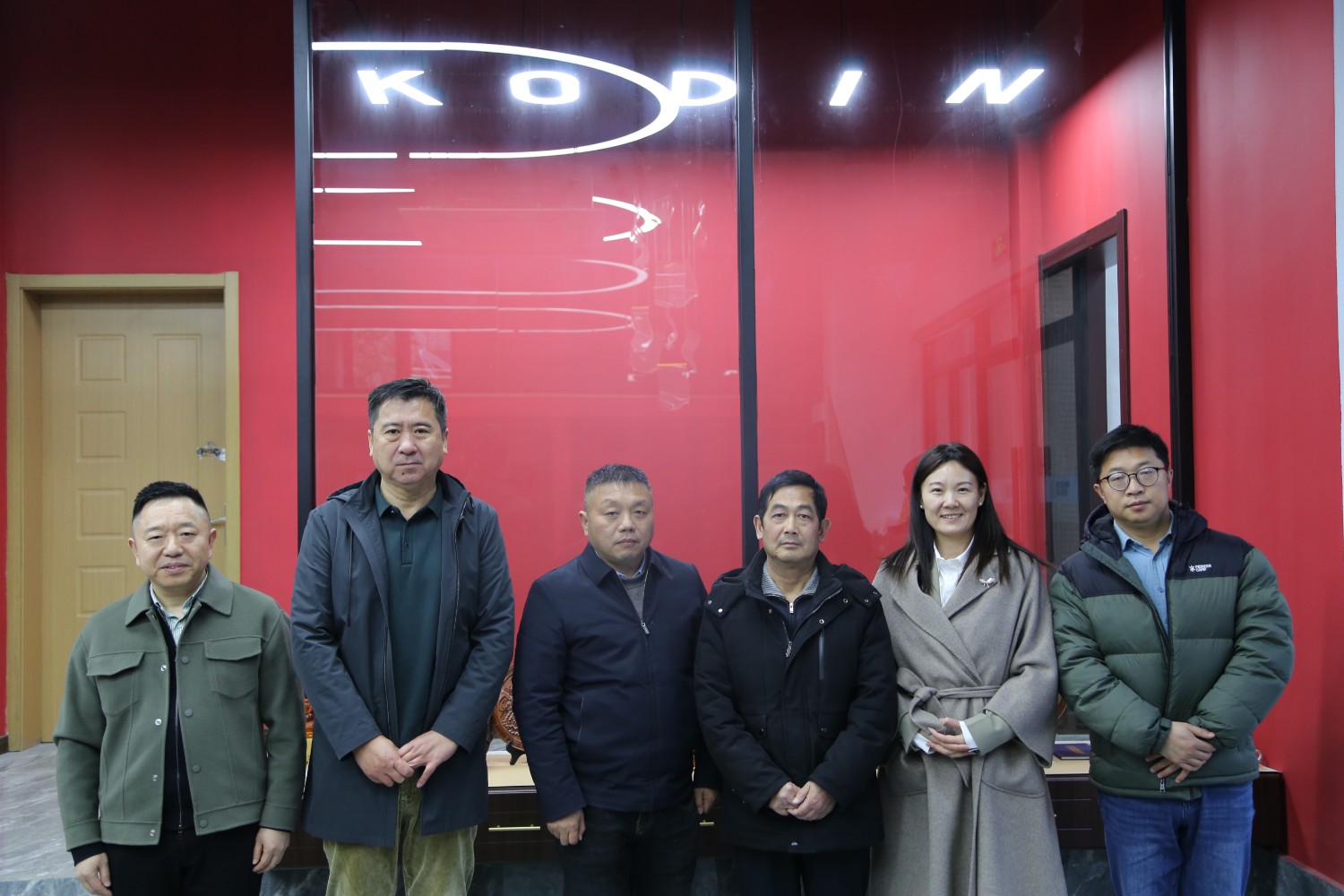 中國國際科技促進會涂層防腐技術創新分會秘書長 殷巖勤一行來公司指導調研