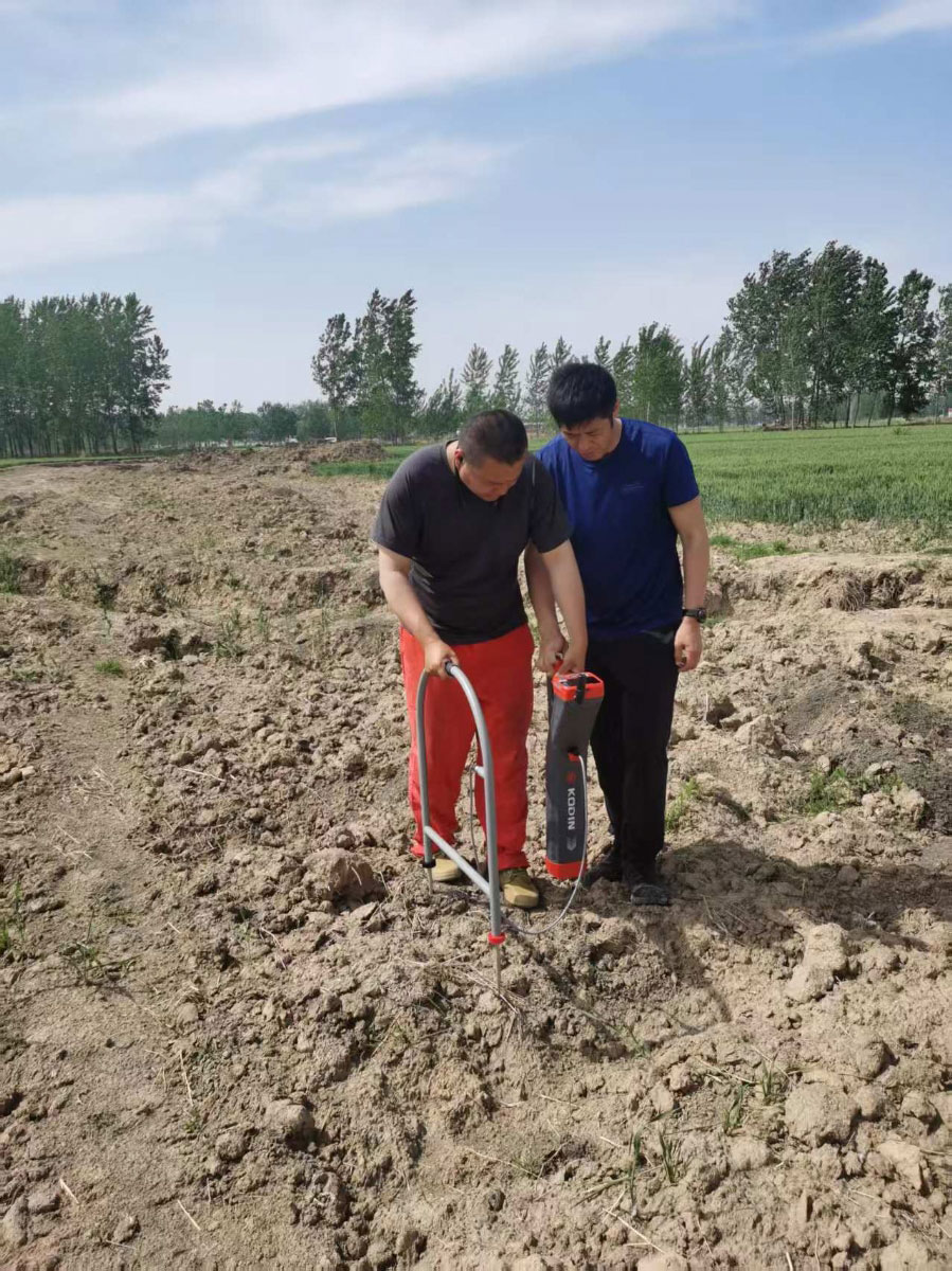 埋地管道檢漏儀使用現場